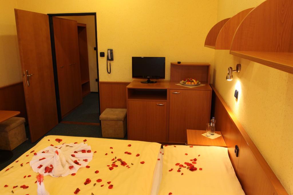 Hotel Odra Ostravice Habitación foto